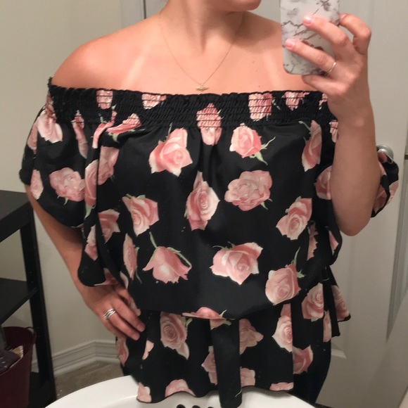 Black with rose off shoulder top - Picture 1 of 5
